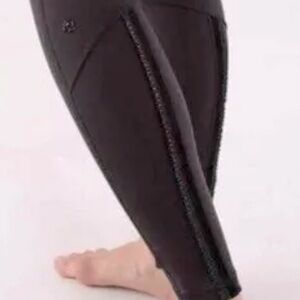 Lululemon Wunder Under Pant Special Edition Ruffle Black/Black Velvet (RARE)